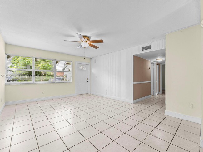 Building Photo - 1378 Osprey Ct