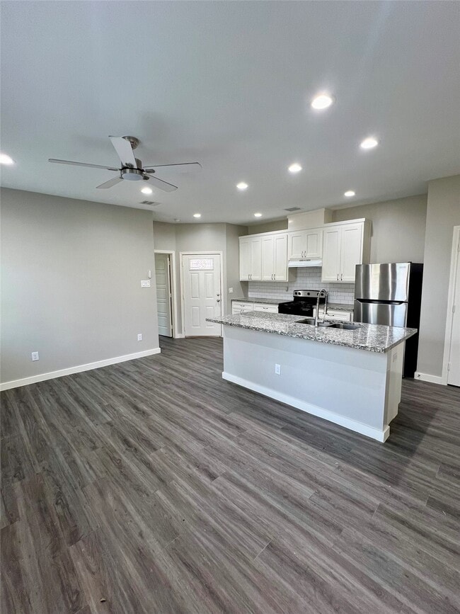 Building Photo - 9809 Leath St