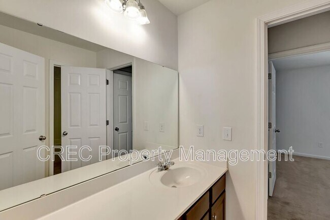 Building Photo - 1689 Eider Down Dr