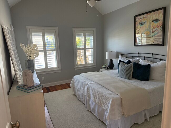 Building Photo - 194 Fishburne St