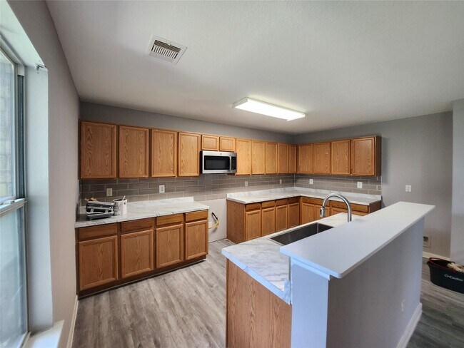 Building Photo - 20718 Blanton Brook Dr