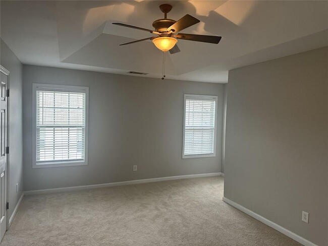 Building Photo - 1620 Halliard Dr