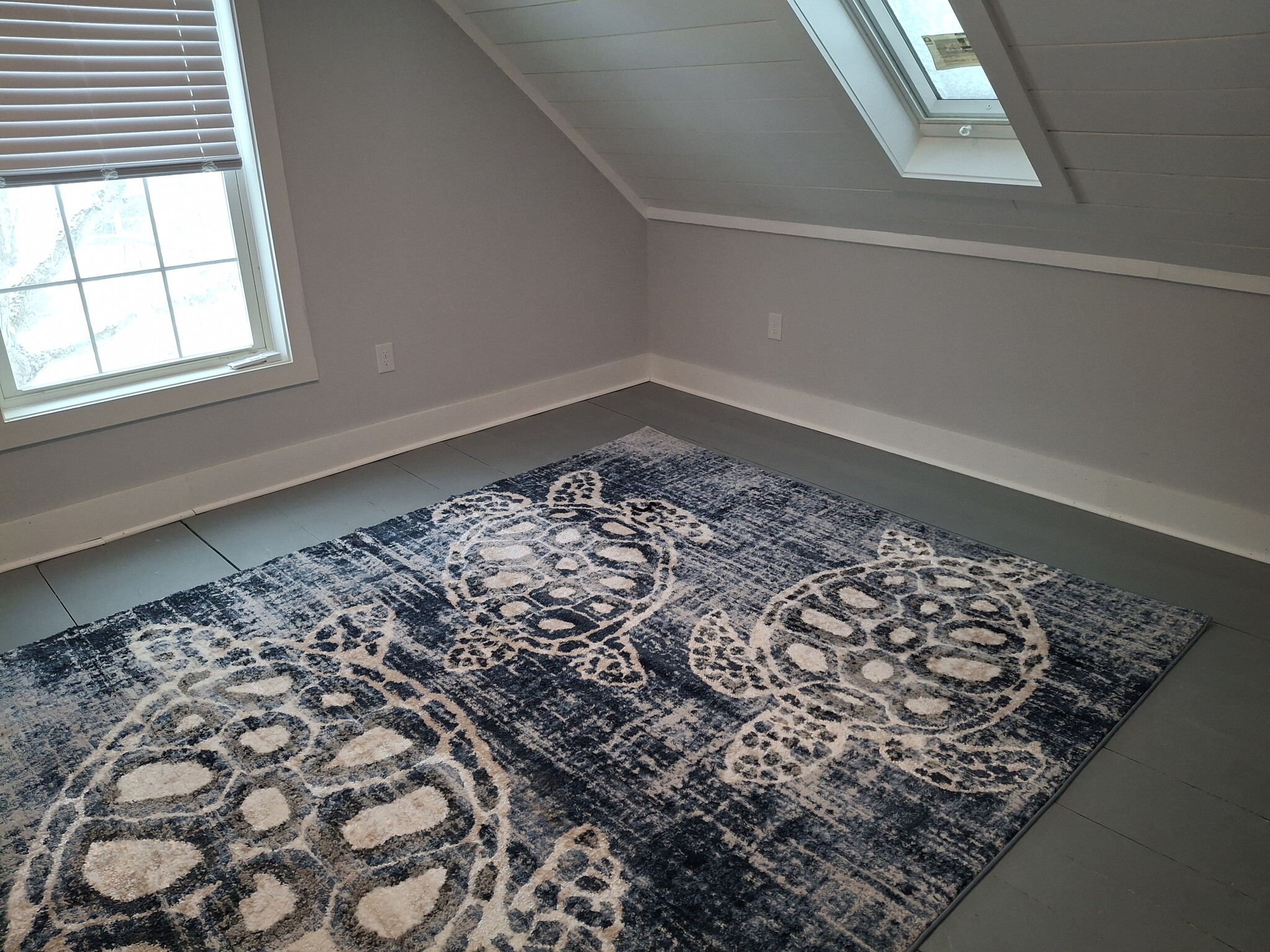 Building Photo - 27 Oak St