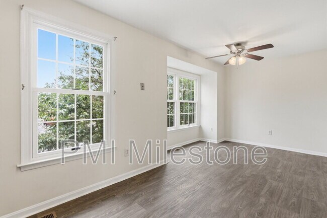 Building Photo - 6581 Ewald Ct