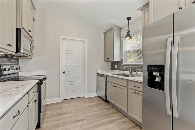 Building Photo - 232 Tafflinger Rd