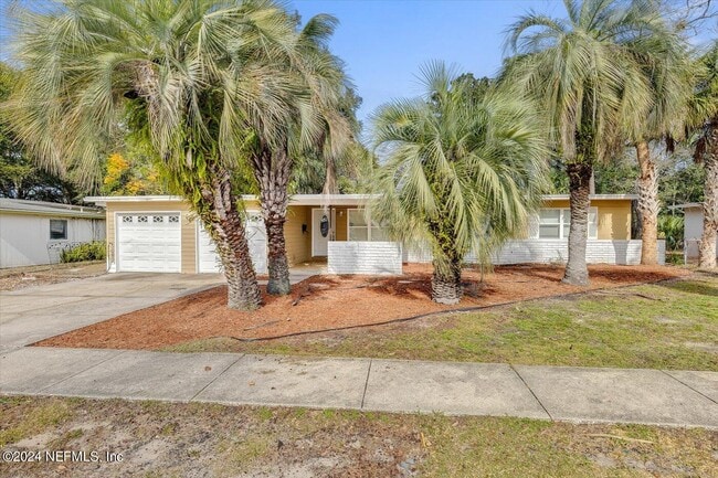 Building Photo - 6643 Greenfern Ln