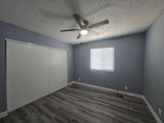 Building Photo - 6240 Bellota Dr