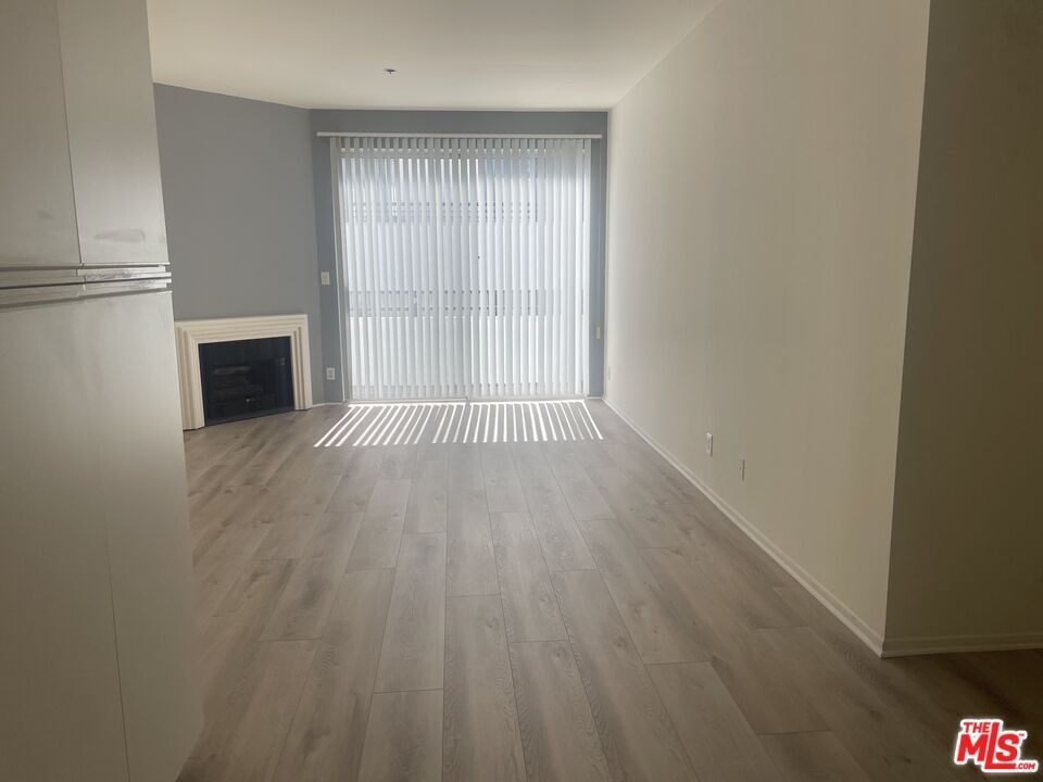 Building Photo - 10601 Wilshire Blvd