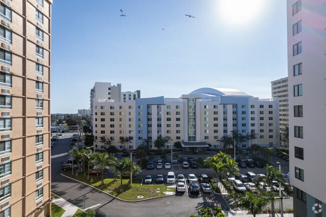 Building Photo - Martin Fine Villas