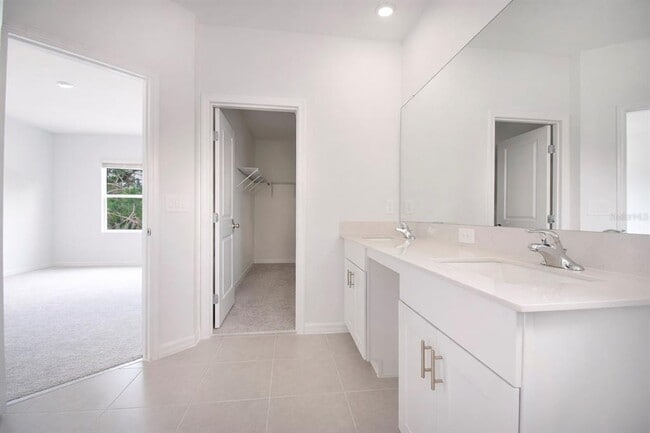 Building Photo - 3396 Lapis Lk Dr