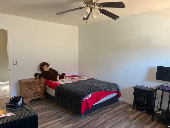 Building Photo - 13685 E Shadow Pines Ln