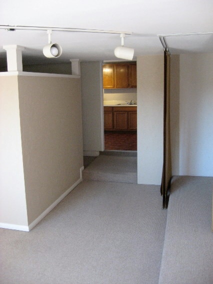kitchen entrey - 3506 Columbia St