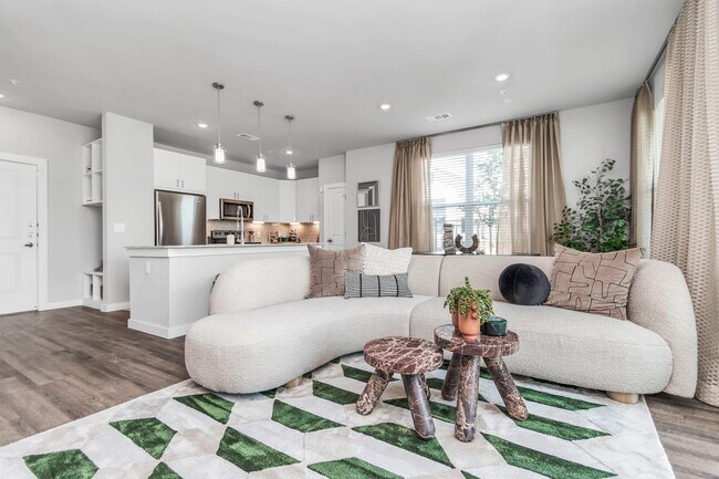 Building Photo - 2 Bed for $1,845 + 2 Months Free & $500 Lo...