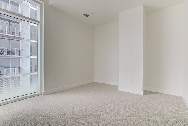 Building Photo - 4521 San Felipe St