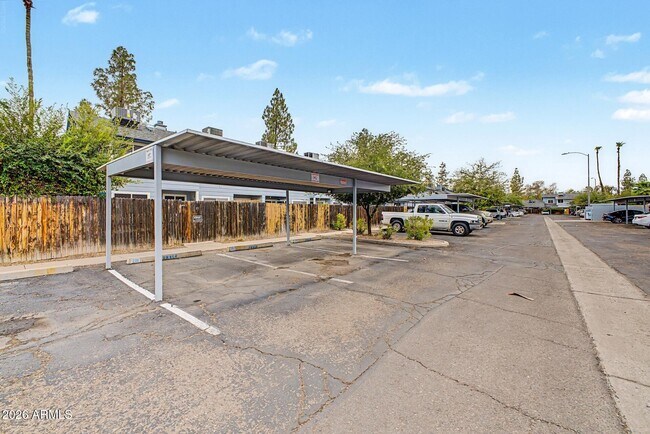 Building Photo - 10100 N 89th Ave