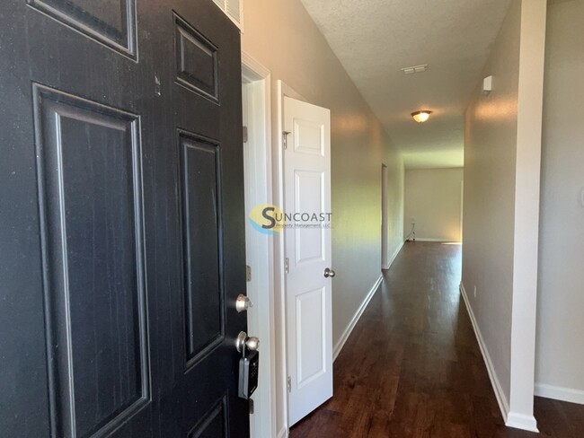 Building Photo - 8175 Golden Bamboo Dr