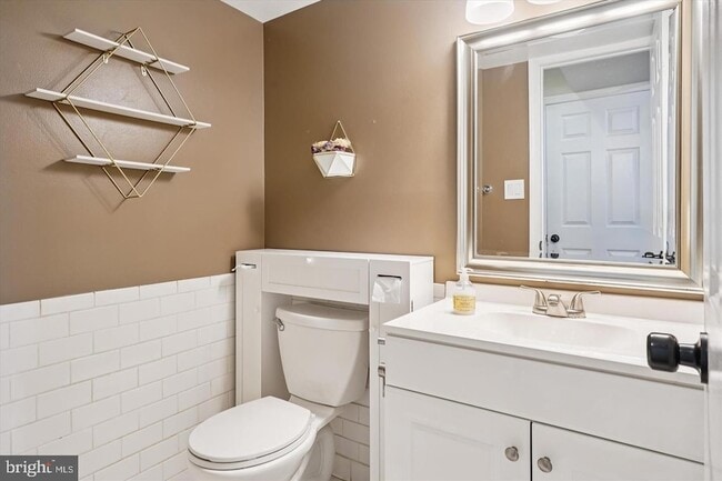 Building Photo - 3226 Foothill St