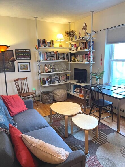 Building Photo - 98 Berkshire St