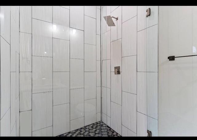 Building Photo - 5810 Hudson St