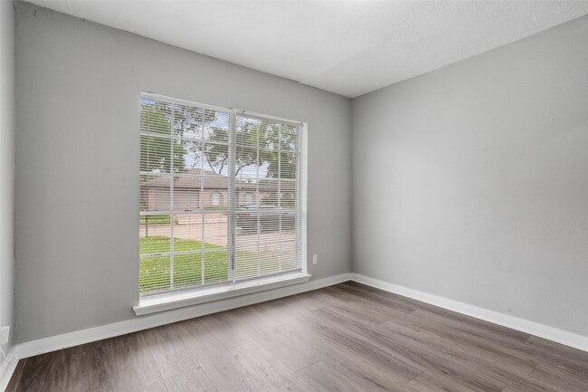 Building Photo - 12226 Kings Meadow Dr