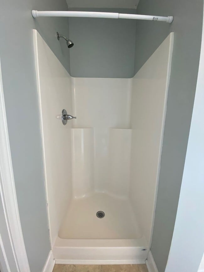 Building Photo - Adorable 3 bed/2 bath home! Great location!