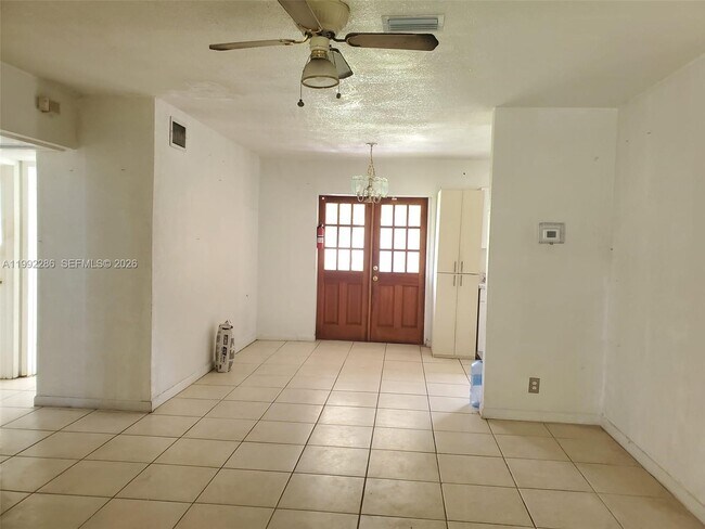 Building Photo - 1810 N 62nd Ave