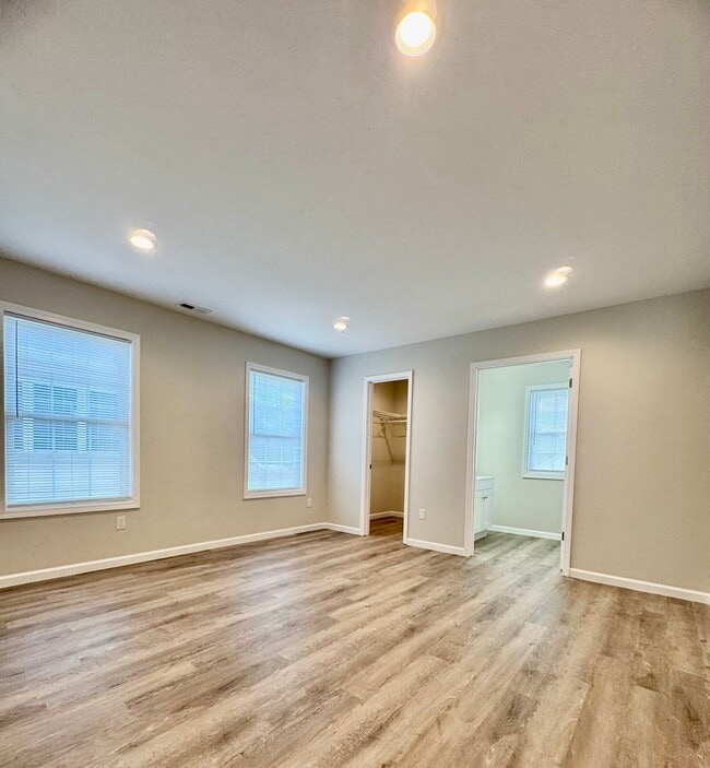 Building Photo - 96 Duncan Ln