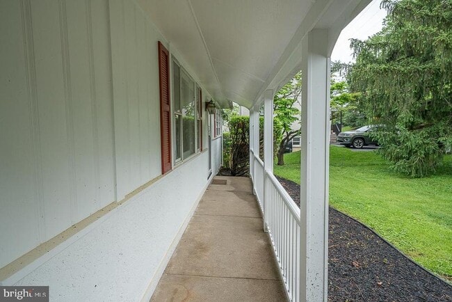 Building Photo - 1019 Howellville Rd