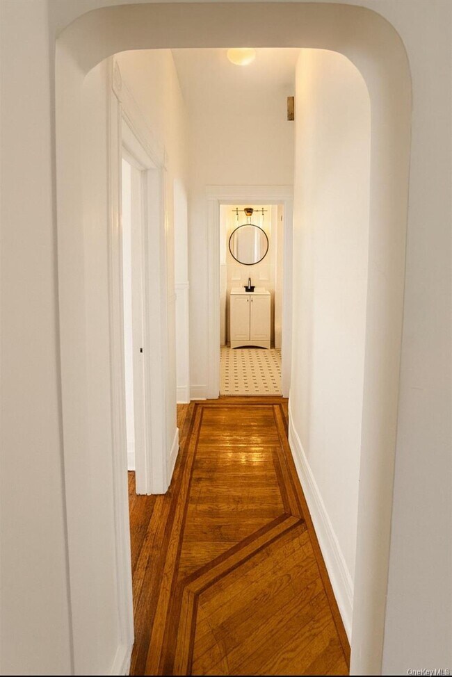 Building Photo - 194 Summit Ave