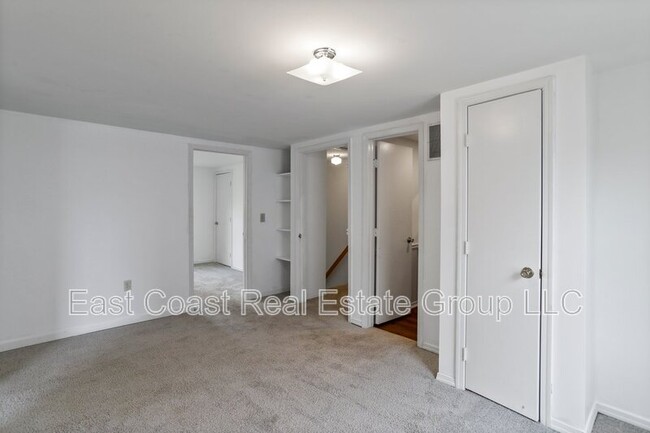 Building Photo - 500 N Marshall St