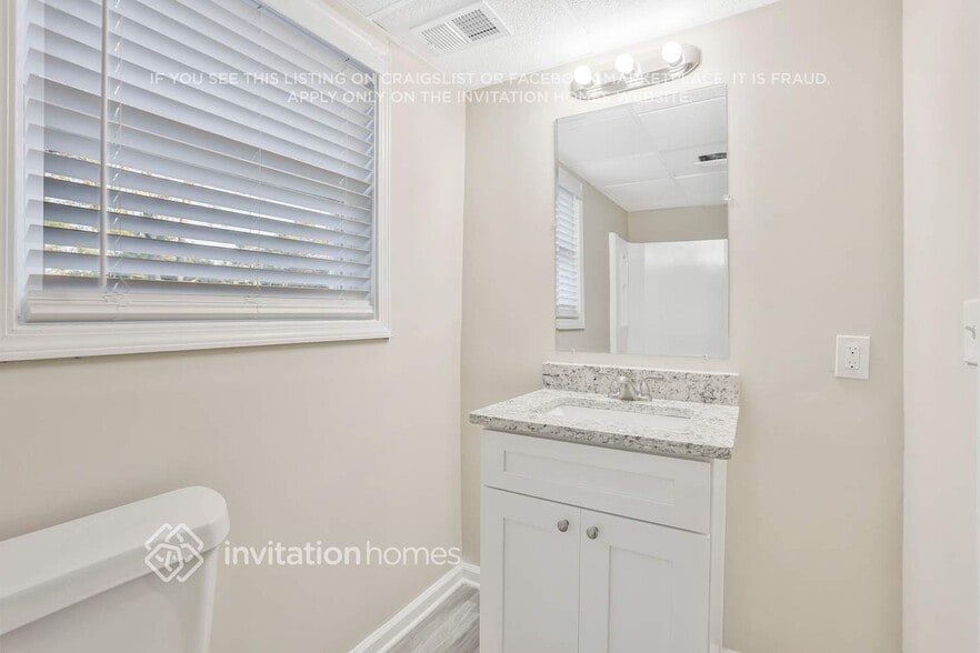 Building Photo - 1436 High Meadow Dr