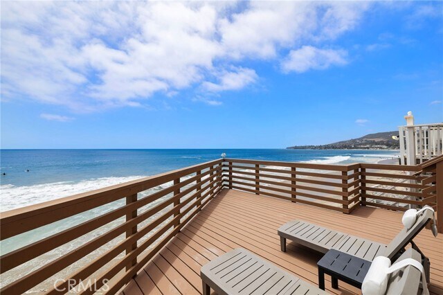 Building Photo - 1045 Gaviota Dr