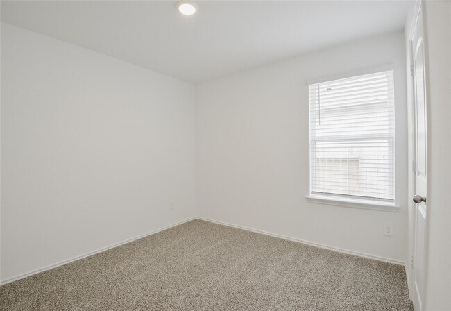 Building Photo - 14719 Evergreen Orchards Ln