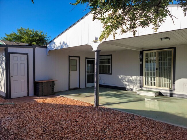 Building Photo - 106 N 3950 W