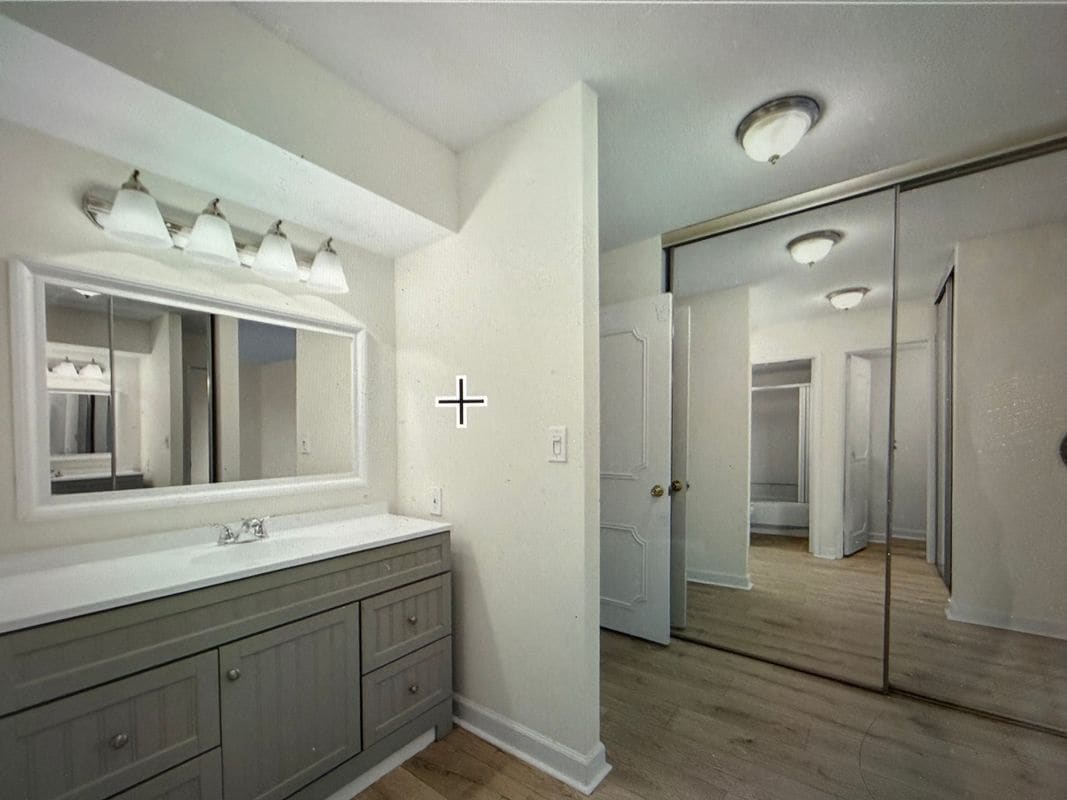 Building Photo - 8360 Greensboro Dr