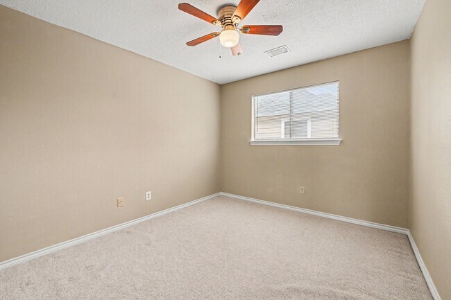 Building Photo - 14707 Treborway Dr