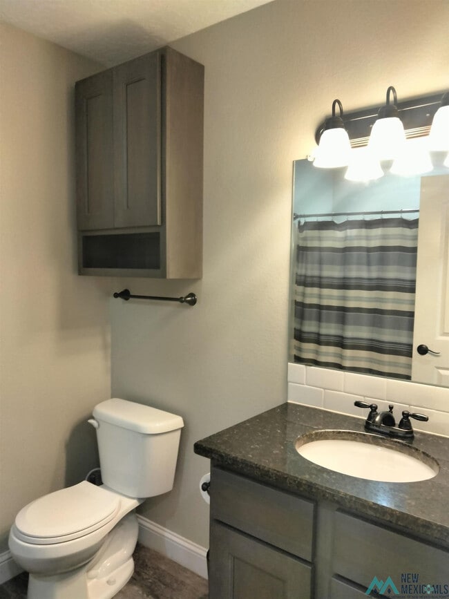 Building Photo - 2115 Roadrunner Dr