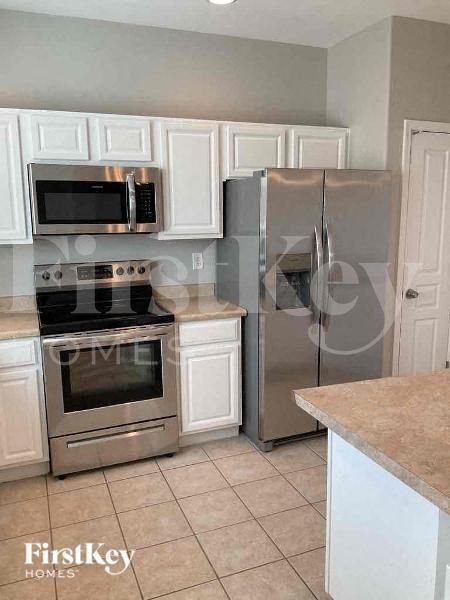 Building Photo - 873 E Cherry Hills Dr