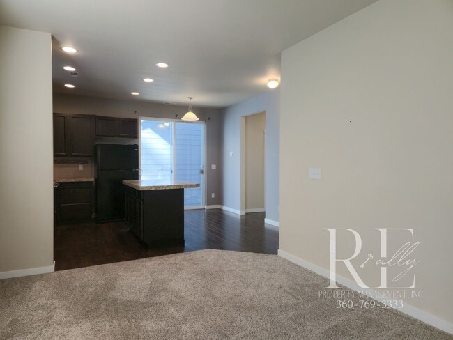 Building Photo - Effortless Elegance in Caldart Heights, Po...