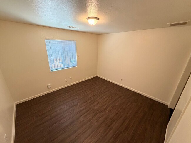 Building Photo - 246 W Belleview Ave