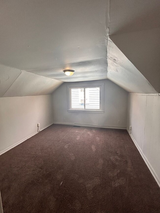 Building Photo - 4205 Robinwood Dr