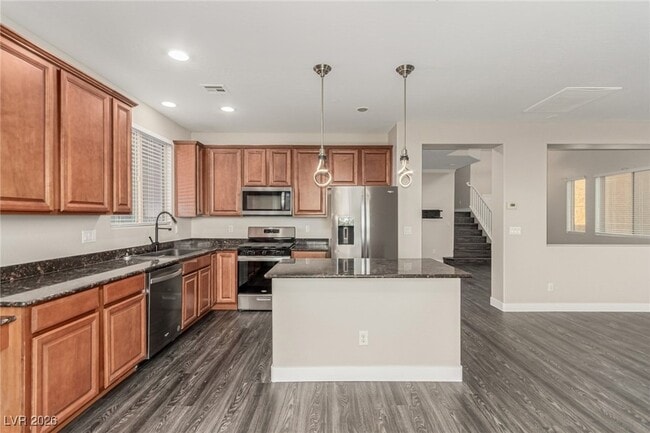 Building Photo - 788 Forest Peak St