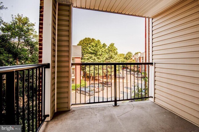Building Photo - 3313 Wyndham Cir