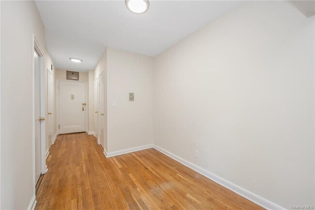 Building Photo - 70 Sherman Ave