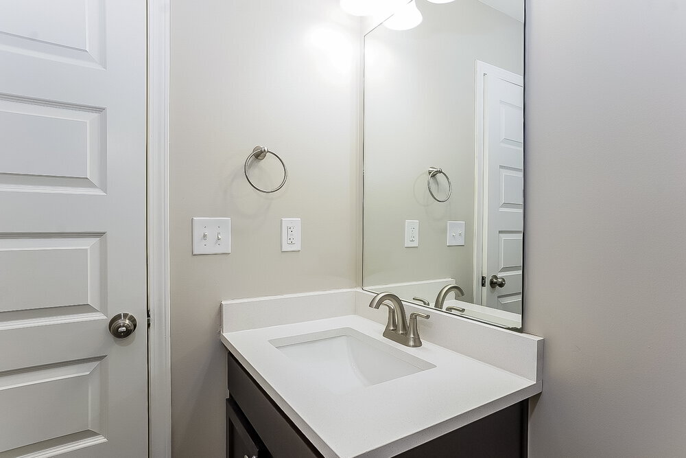 Building Photo - 8581 Braylen Manor Dr