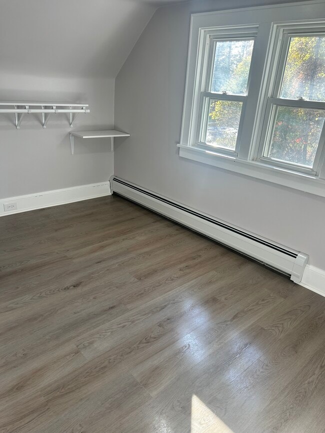 Building Photo - 164 Rabideau St