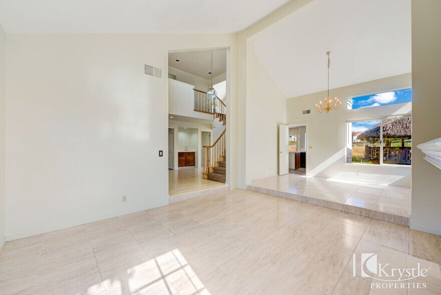 Building Photo - 349 Newcastle Dr