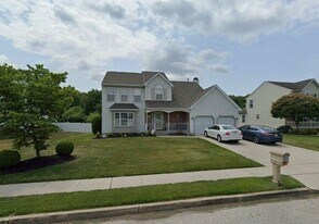 Building Photo - 17 Bethel Ln