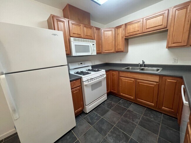 Building Photo - 22857 Sanford St