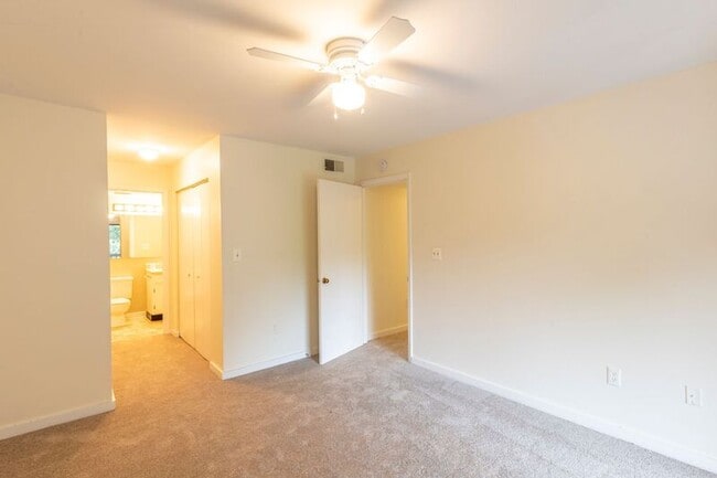 Building Photo - 358 S Pantops Dr